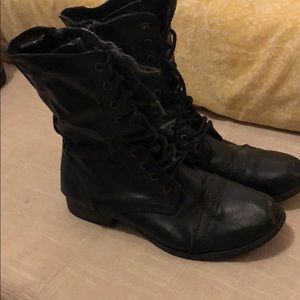 Combat boots